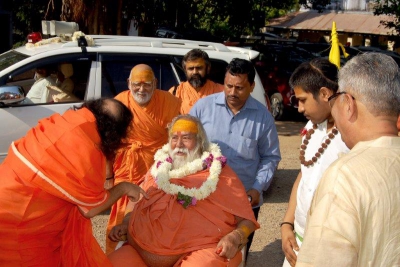 Shankaracharyaji's  visit 10-12-2011 (6).jpg