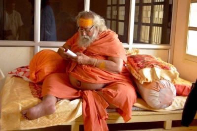 Shankaracharyaji's  visit 10-12-2011 (15).jpg