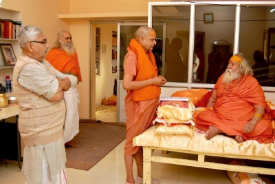 Shankaracharyaji's  visit 10-12-2011 (16).jpg
