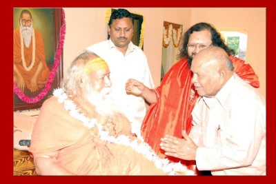 Shankaracharyaji's  visit 10-12-2011 (26).jpg