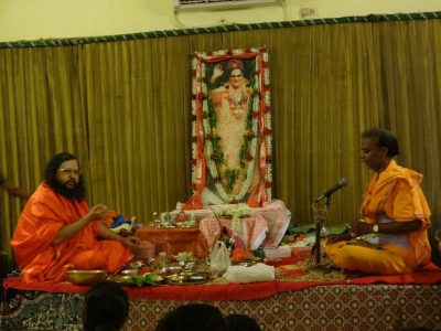 FB Guru Maharajji - Tirodhan Tithi 2013 (4).jpg